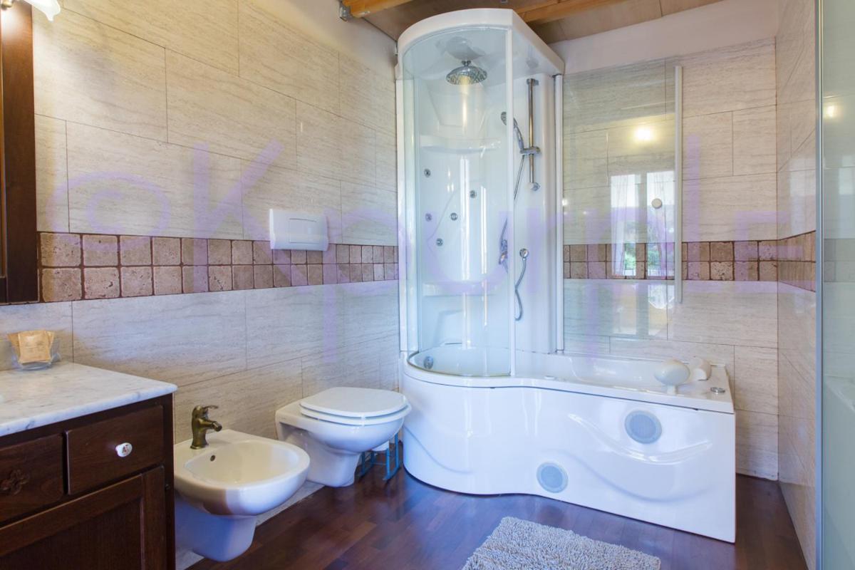 Le Api Hotel Cagliari Luaran gambar