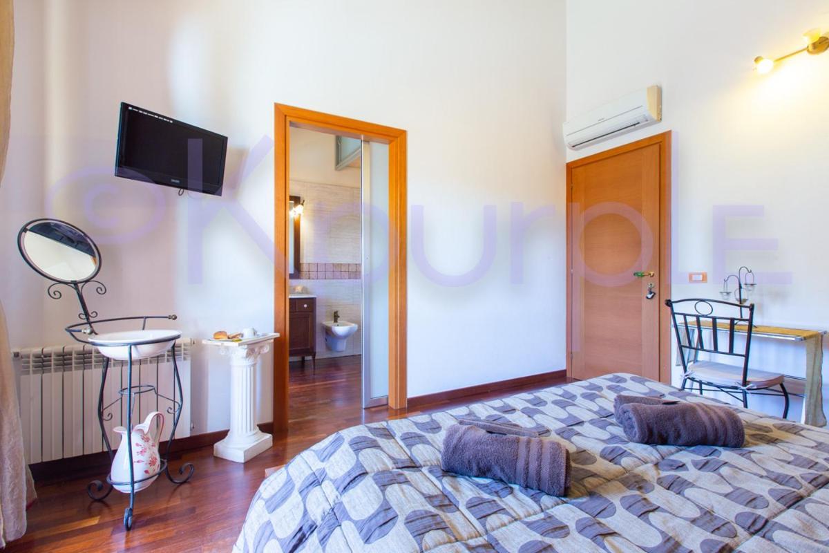 Le Api Hotel Cagliari Luaran gambar