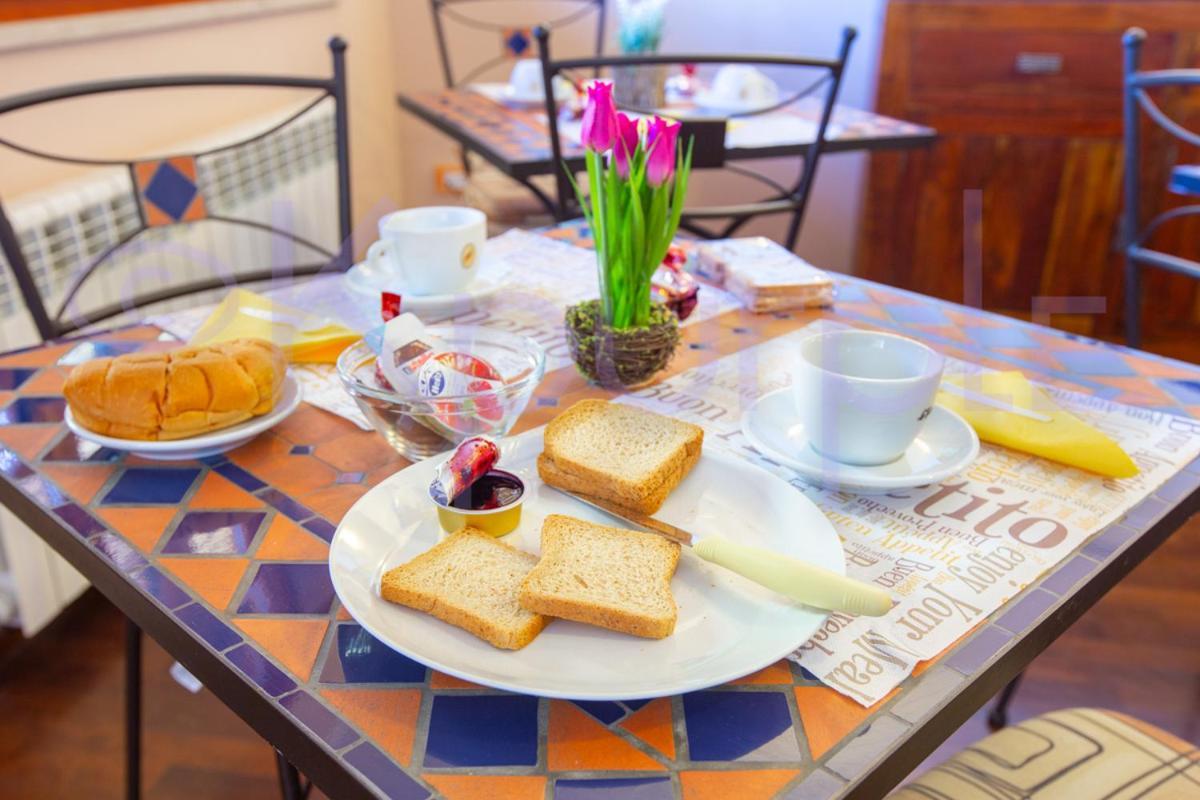 Le Api Hotel Cagliari Luaran gambar